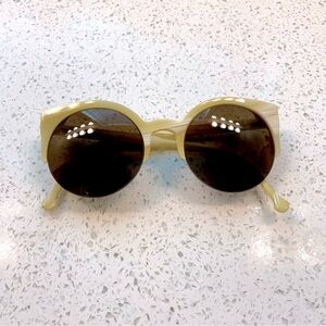 Restrosuperfuture cream acetate 🕶️